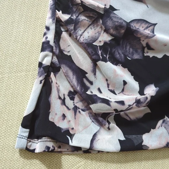 Beautiful Flowered INC Blouse - Picture 6 of 8